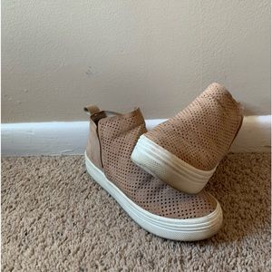 Dolce vita slip on shoes